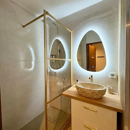 Apartamento Relaxing With Balneo Nîmes